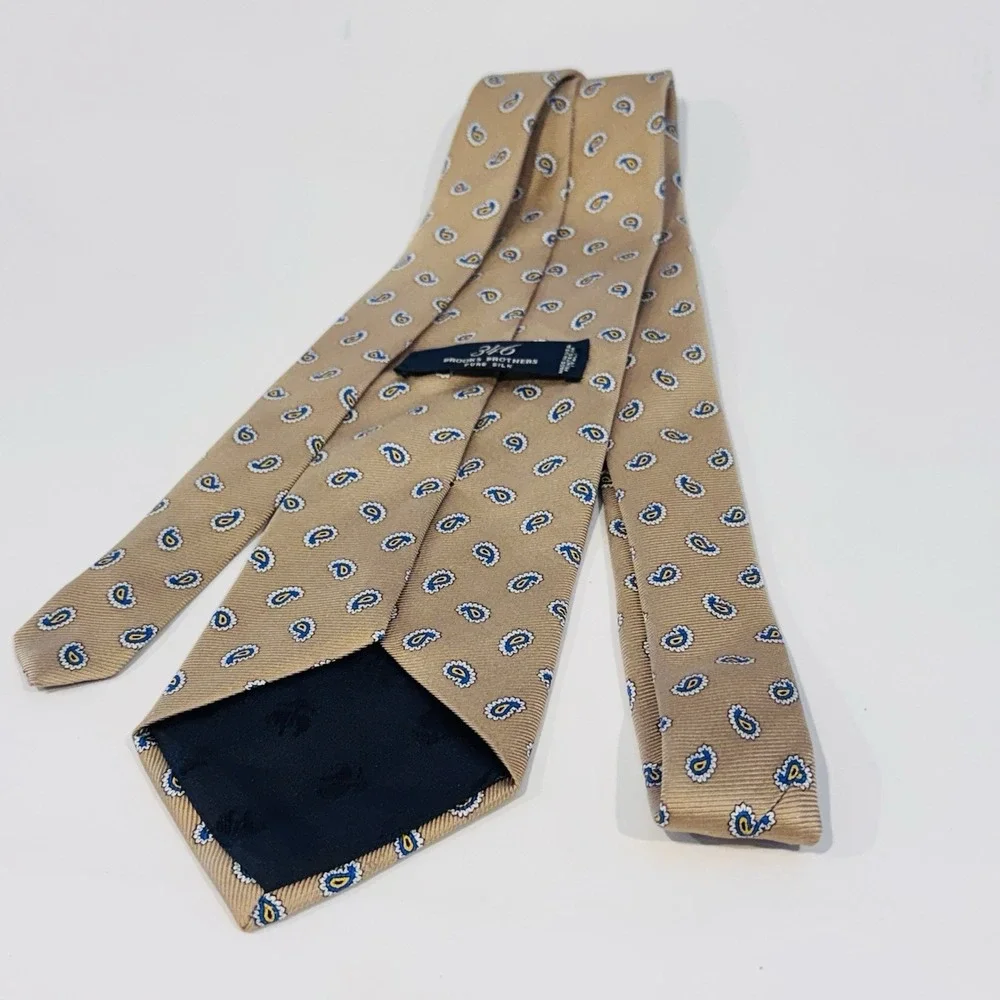 Brooks Brothers 346 Pure Silk‎ Tie Made in USA Gold w Blue White Micro Paisley
